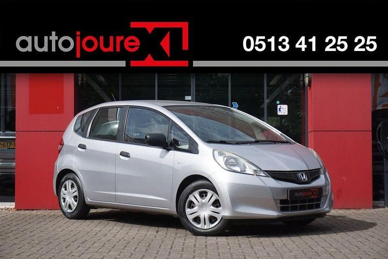 Grau Gebraucht 2015 Honda Jazz Cool Kleinwagen | 6.250 € (Fairer Preis) - Bild 1/4
