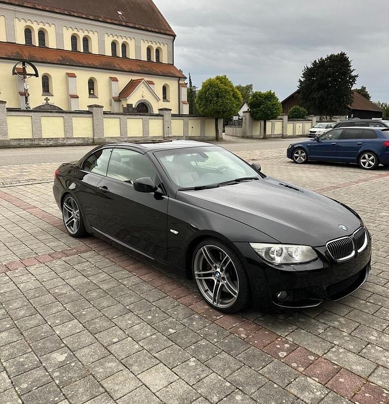 Schwarz Gebraucht 2012 BMW 335 Cabriolet Cabrio | 18.400 € (Fairer Preis) - Bild 1/4