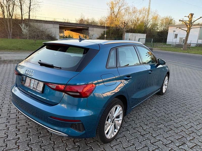 Gebraucht Audi A3 Advanced 116 PS (85 kW) 2021 Blau Limousine