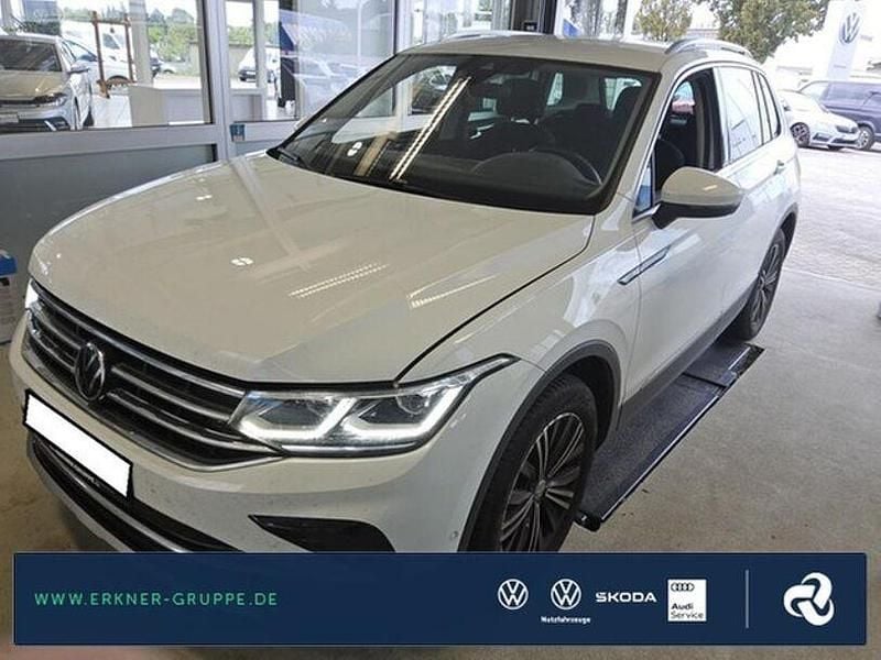 Gebraucht VW Tiguan Elegance 190 PS (139 kW) 2023 Pure white SUV