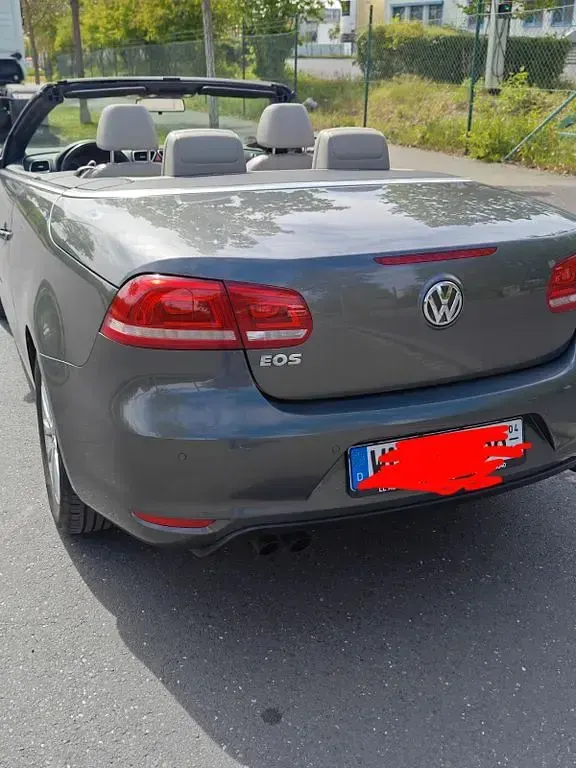 Usata VW Eos 160 CV (117 kW) 2012 Grigio Cabrio