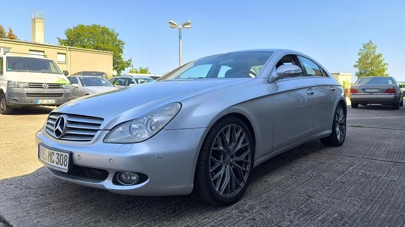 Gebraucht Mercedes CLS350 272 PS (200 kW) 2005 Silber Coupé