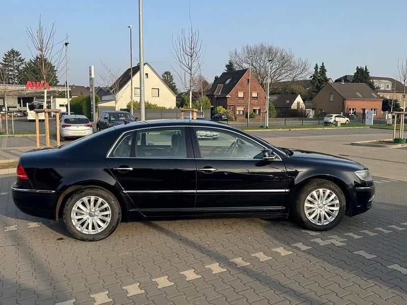 Second-hand VW Phaeton 245 CP (180 kW) 2011 Negru Berlinǎ