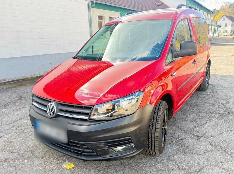 Gebraucht VW Caddy 102 PS (75 kW) 2016 Rot Van / Kleinbus