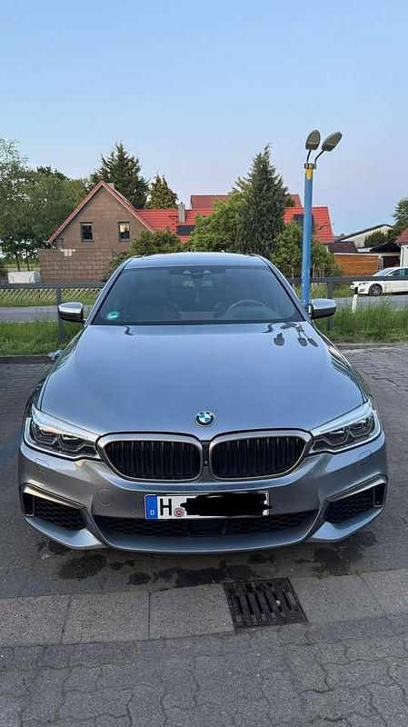 Gebraucht BMW M550 400 PS (294 kW) 2019 Blau Limousine