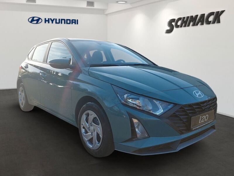 Gebraucht Hyundai i20 Select 79 PS (58 kW) 2024 Grün Limousine