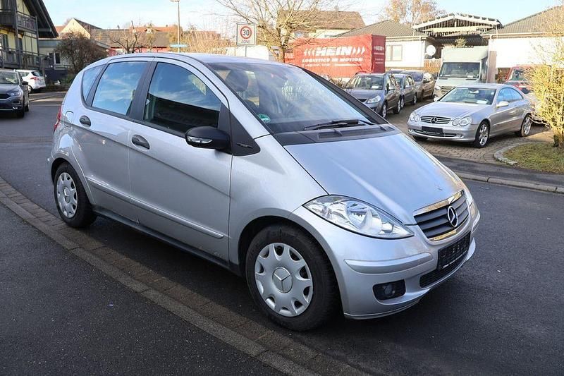 Gebraucht Mercedes A150 95 PS (69 kW) 2004 Silber Van / Kleinbus