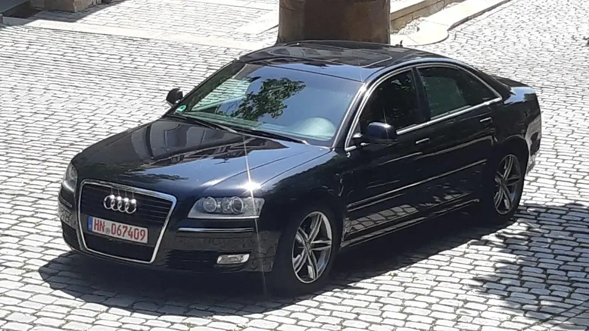 Gebraucht Audi A8 Design 232 PS (170 kW) 2008 Schwarz Limousine