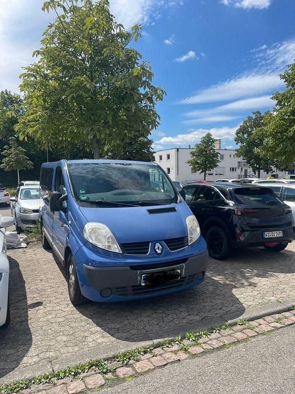 Blau Gebraucht 2012 Renault Trafic Van | 7.000 € (Teuer) - Bild 1/4