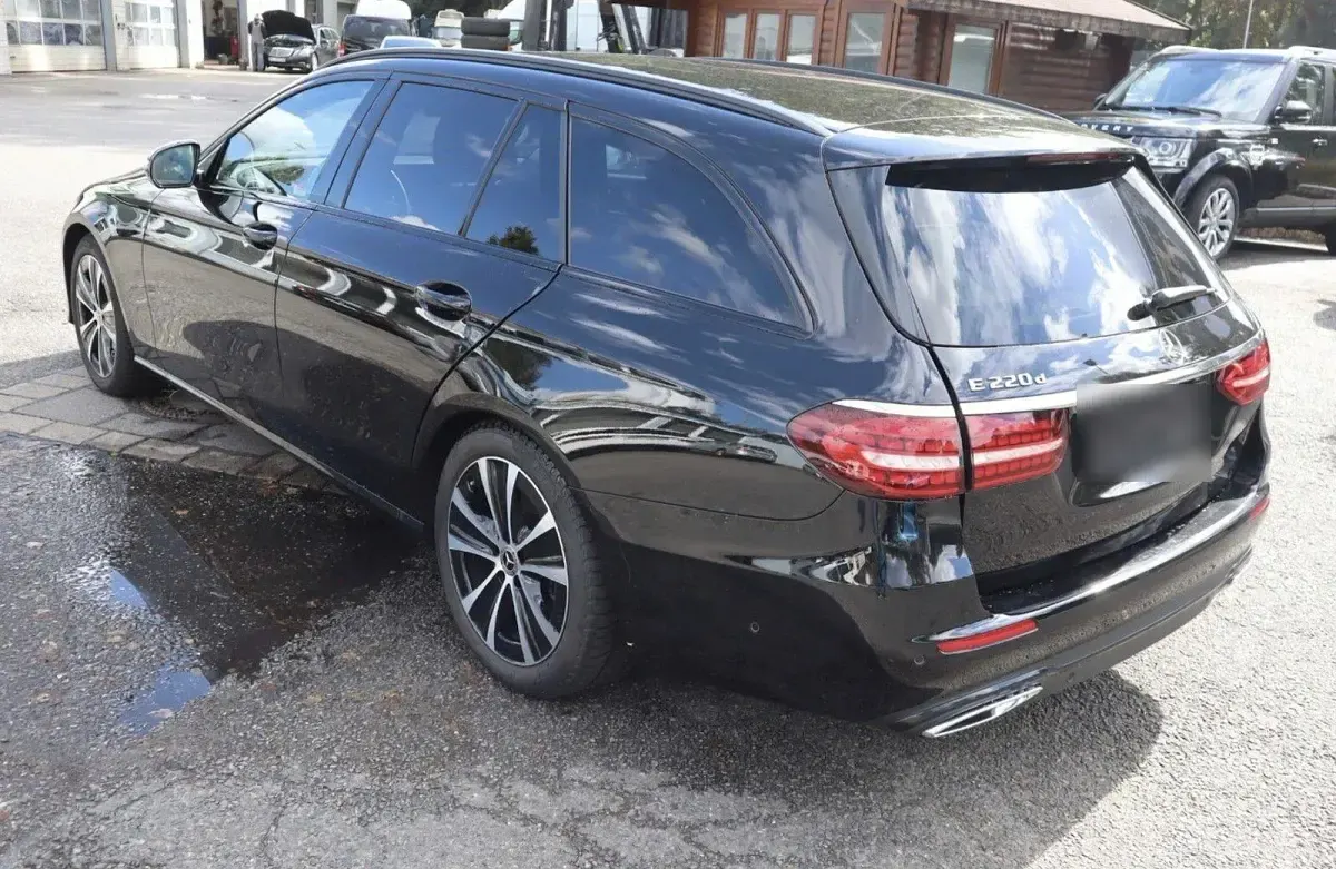 Brugt Mercedes E220 194 HK (142 kW) 2022 Sort Stationcar