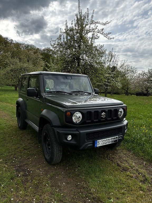 Second-hand Suzuki Jimny 102 CP (75 kW) 2022 Verde SUV