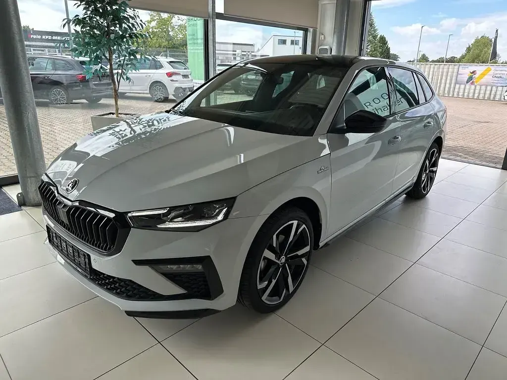 Gebraucht Skoda Scala Monte Carlo 150 PS (110 kW) 2024 Weiß Kleinwagen