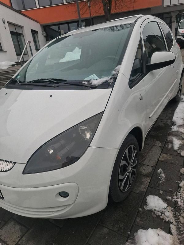Gebraucht Mitsubishi Colt 70 PS (51 kW) 2008 Weiß Limousine