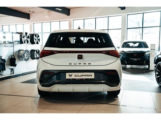 Gebraucht Cupra Born Basis 150 kW (204 PS) 2024 Weiß Kleinwagen