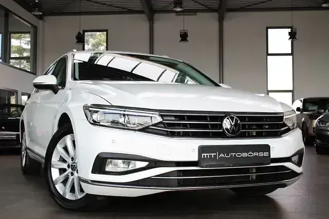 Gebraucht VW Passat Elegance 150 PS (110 kW) 2021 Andere Kombi