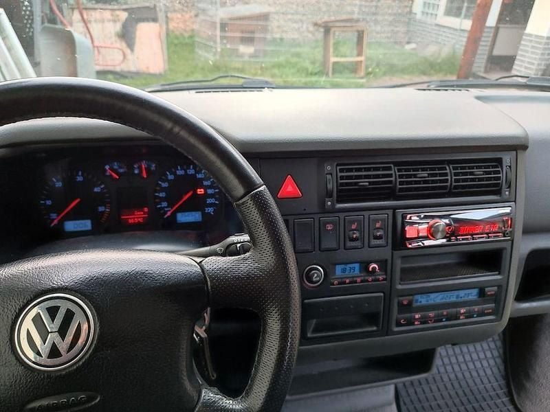 Gebraucht VW T4 151 PS (111 kW) 2000 Blau Van