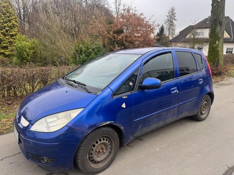Gebraucht Mitsubishi Colt 95 PS (69 kW) 2006 Blau Kleinwagen