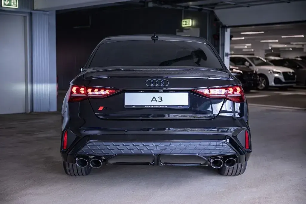 Neu Audi S3 Ambiente 333 PS (244 kW) 2026 Schwarz Limousine