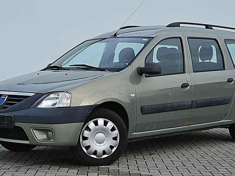 Grün Gebraucht 2007 Dacia Logan Limousine | 1.390 € - Bild 1/2