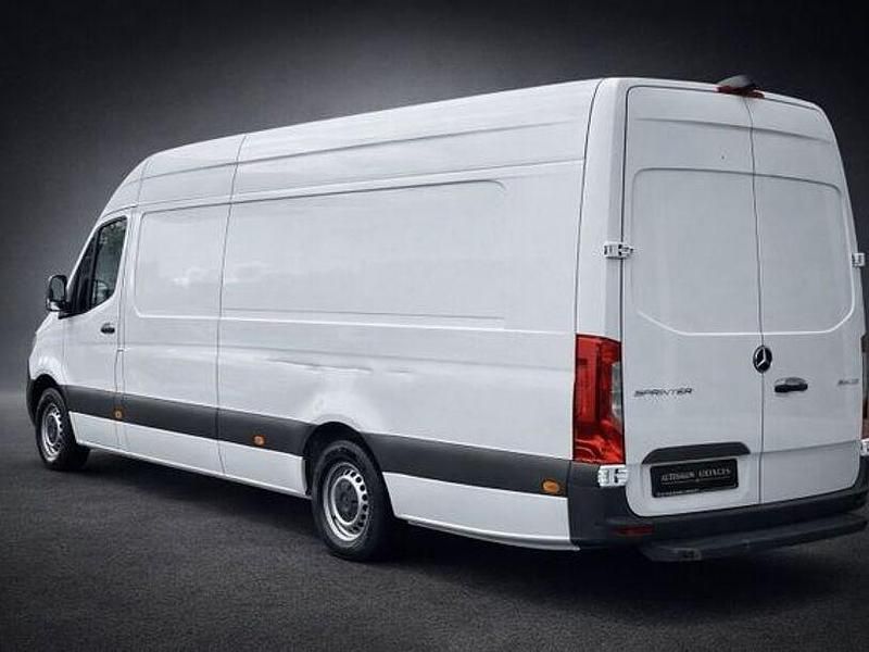 Gebraucht Mercedes Sprinter 150 PS (110 kW) 2020 Arktikweiß Van