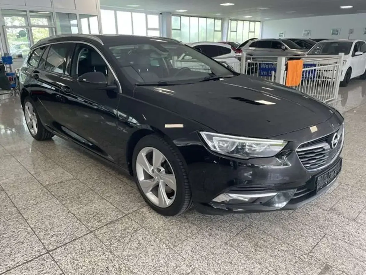Gebraucht Opel Insignia Dynamic 170 PS (125 kW) 2018 Schwarz, metallic Kombi