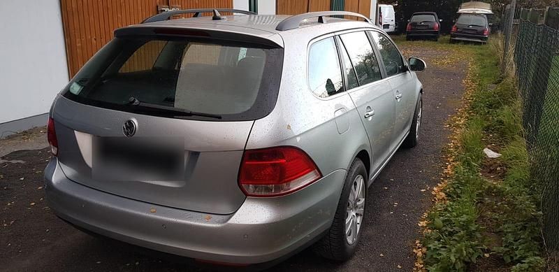 Gebraucht VW Golf V 105 PS (77 kW) 2007 Silber Kombi