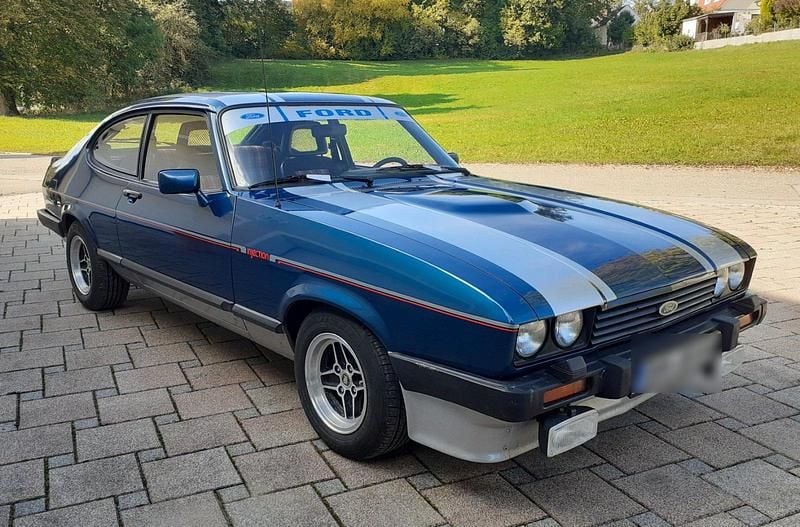 Second-hand Ford Capri 160 CP (117 kW) 1981 Albastru Coupe