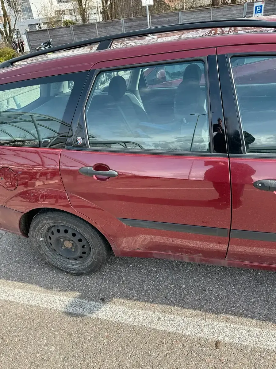 Gebraucht Ford Focus 118 PS (86 kW) 1999 Rot Kombi