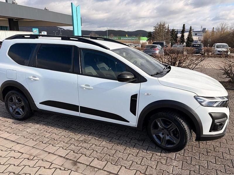 Gebraucht Dacia Jogger Extreme 101 PS (74 kW) 2022 Weiß Van / Kleinbus