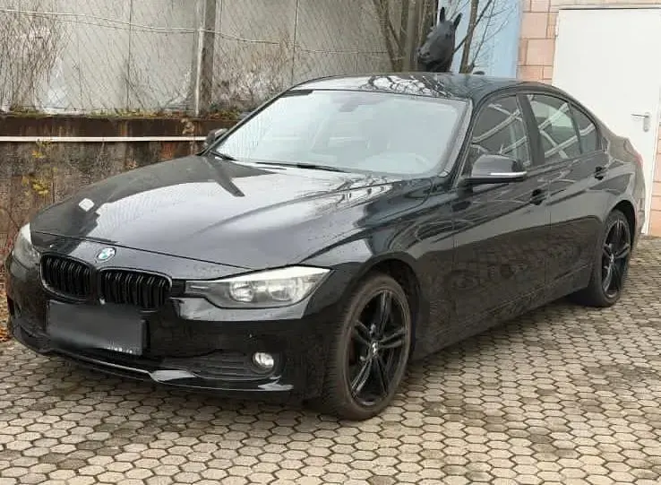 Gebraucht BMW 316 136 PS (100 kW) 2014 Schwarz Limousine
