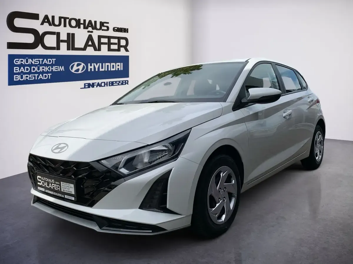 Gebraucht Hyundai i20 Select 101 PS (74 kW) 2025 Kleinwagen