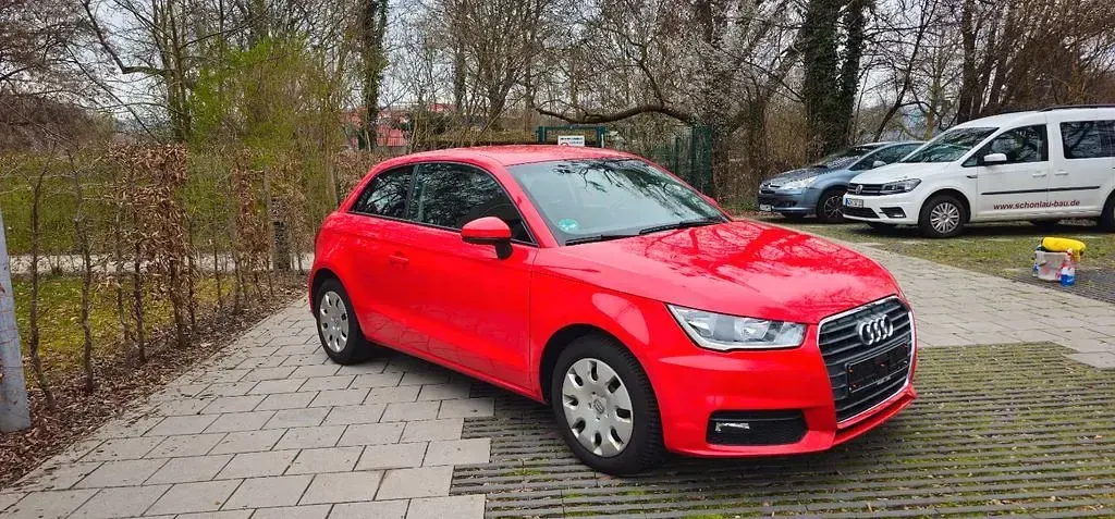 Używany Audi A1 Design 95 KM (69 kW) 2019 Czerwony SUV