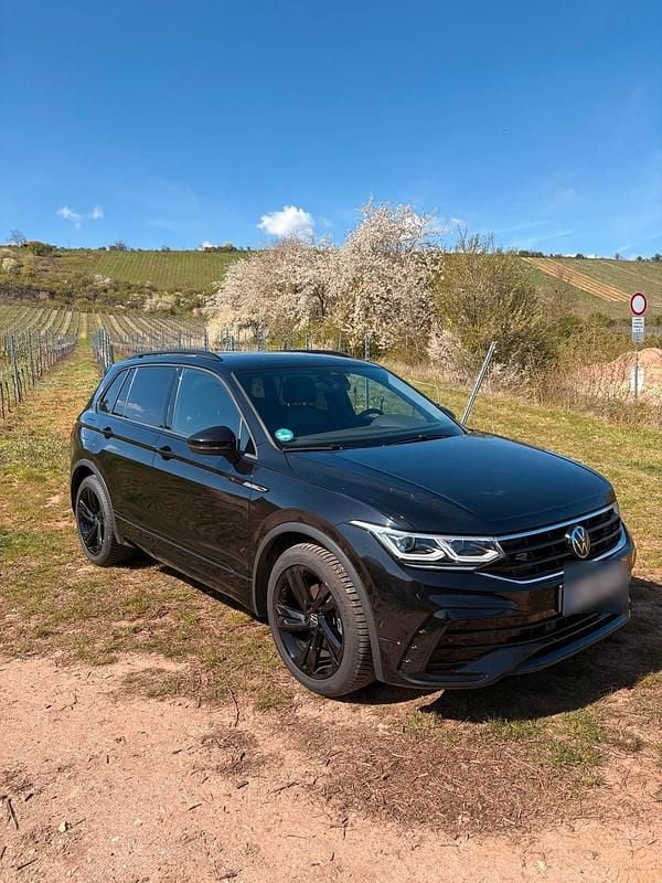 Gebraucht VW Tiguan Style 150 PS (110 kW) 2021 Schwarz SUV