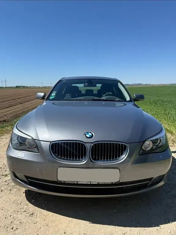 Brugt BMW 523 190 HK (139 kW) 2008 Grå Sedan