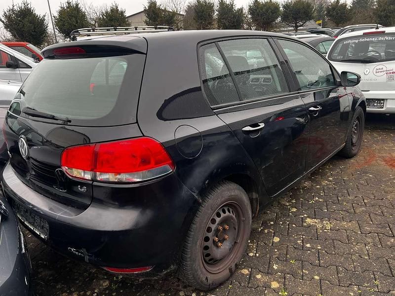 Gebraucht VW Golf VI Comfortline 102 PS (75 kW) 2009 Deep black perleffekt Kleinwagen