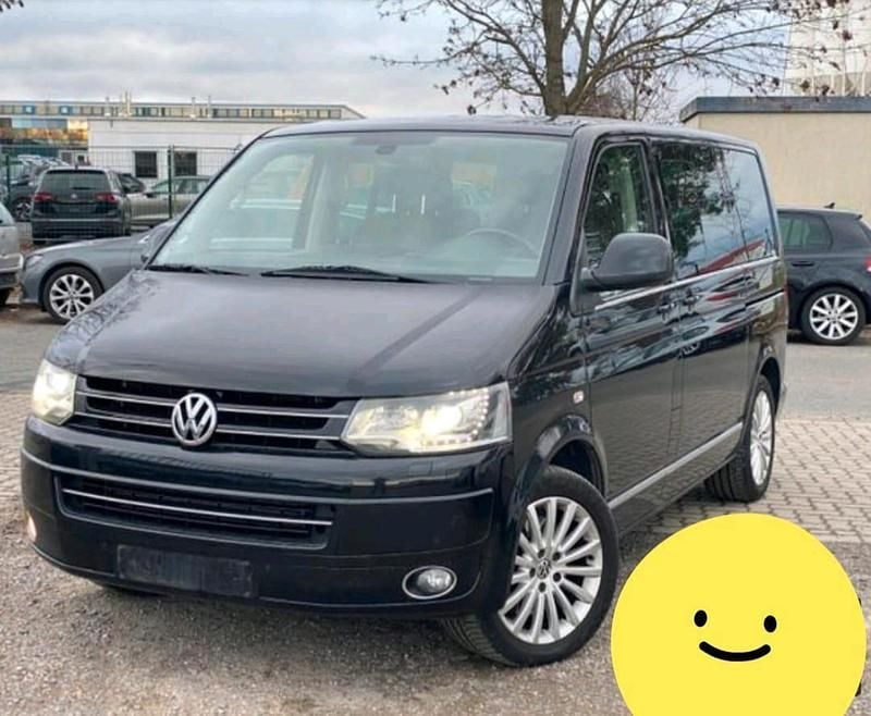 Schwarz Gebraucht 2013 VW Multivan Van / Kleinbus | 31.500 € (Fairer Preis) - Bild 1/1