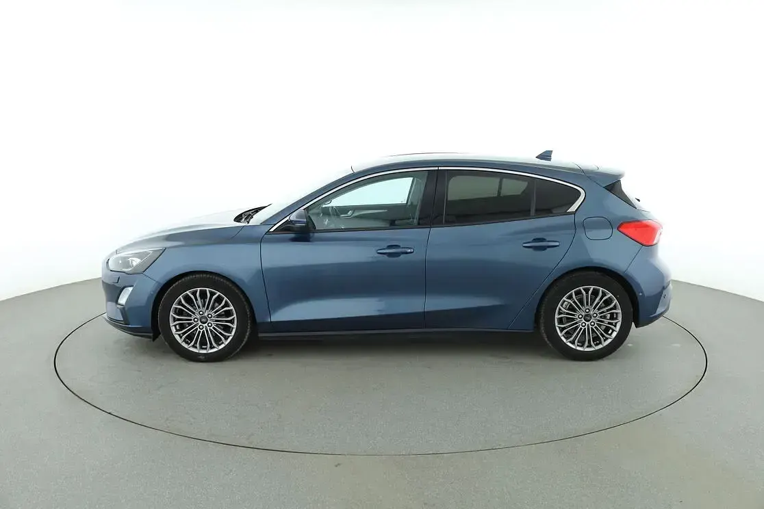 Gebraucht Ford Focus Titanium 125 PS (91 kW) 2018 Blau Limousine
