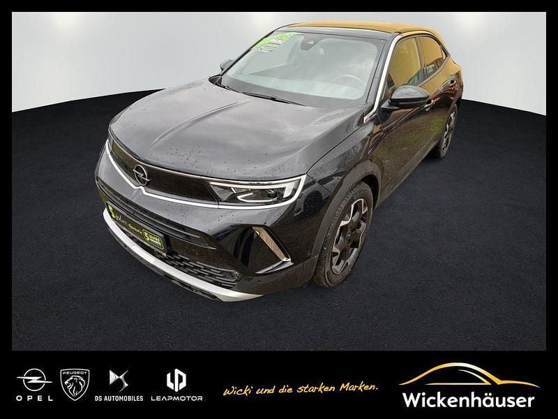 Gebraucht Opel Mokka-e Ultimate 100 kW (136 PS) 2022 Diamant schwarz/karbon schwarz SUV