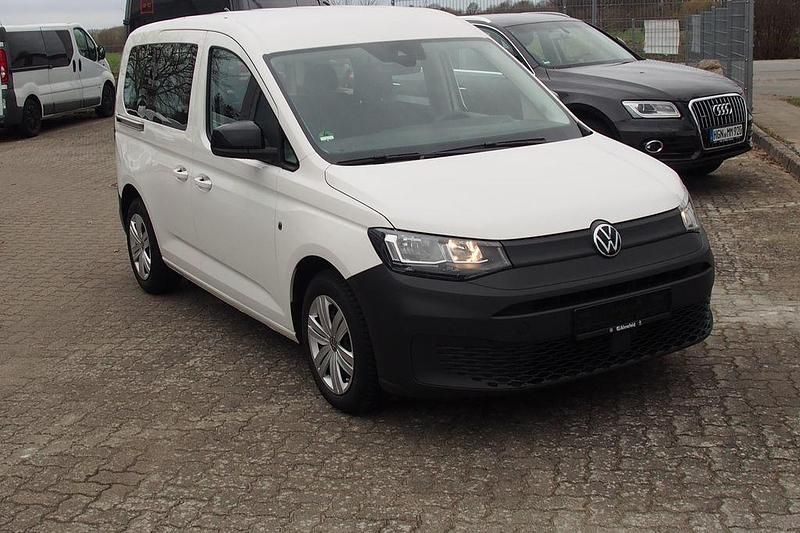 Gebraucht VW Caddy Basis 102 PS (75 kW) 2021 Weiß Van / Kleinbus