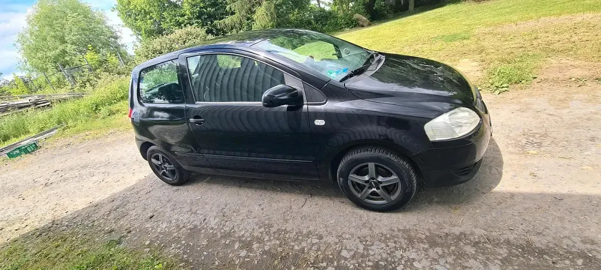 Gebraucht VW Fox Refresh 54 PS (39 kW) 2009 Schwarz Kleinwagen