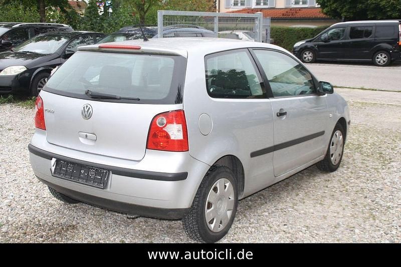 Gebraucht VW Polo 54 PS (39 kW) 2003 Silber Kleinwagen
