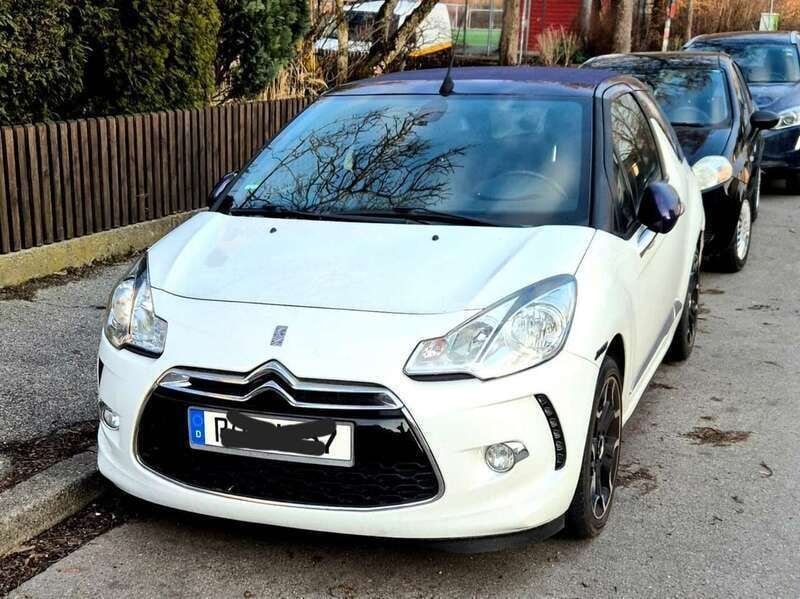 Weiß Gebraucht 2013 Citroën DS3 Cabriolet So Chic Cabrio | 5.550 € (Superpreis) - Bild 1/4