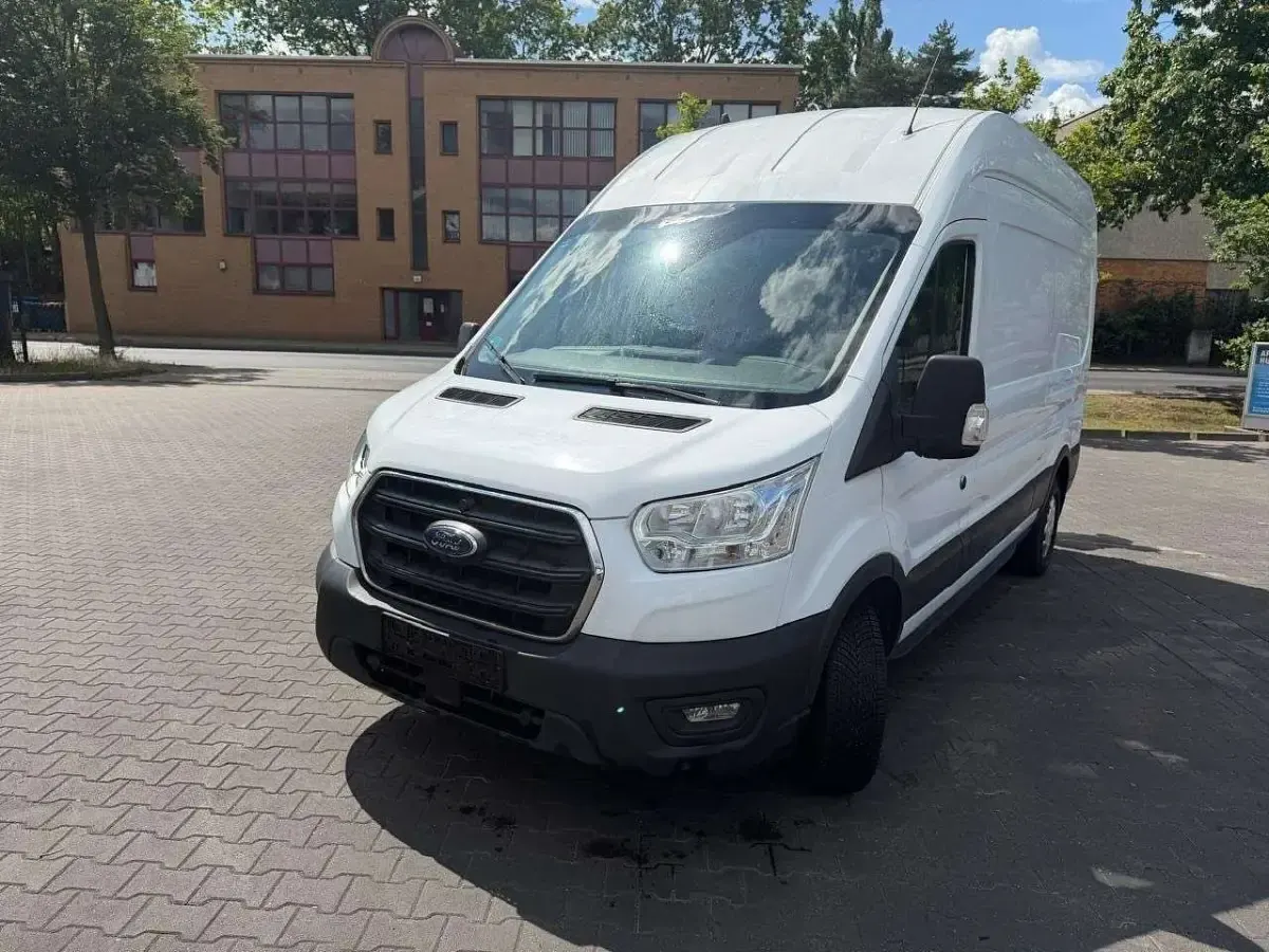 Gebraucht Ford Transit Basis 170 PS (125 kW) 2019 Weiß Van