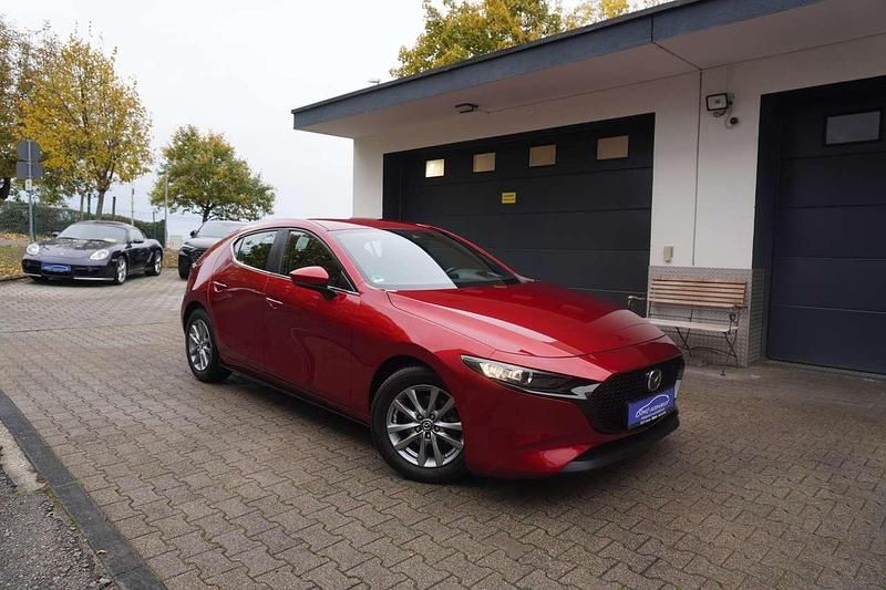Soul red crystal Gebraucht 2019 Mazda 3 Limousine | 16.999 € (Fairer Preis) - Bild 1/4