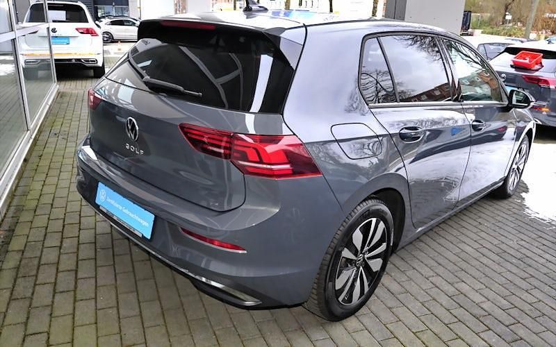 Gebraucht VW Golf VIII Goal 150 PS (110 kW) 2025 Delfingrau Limousine