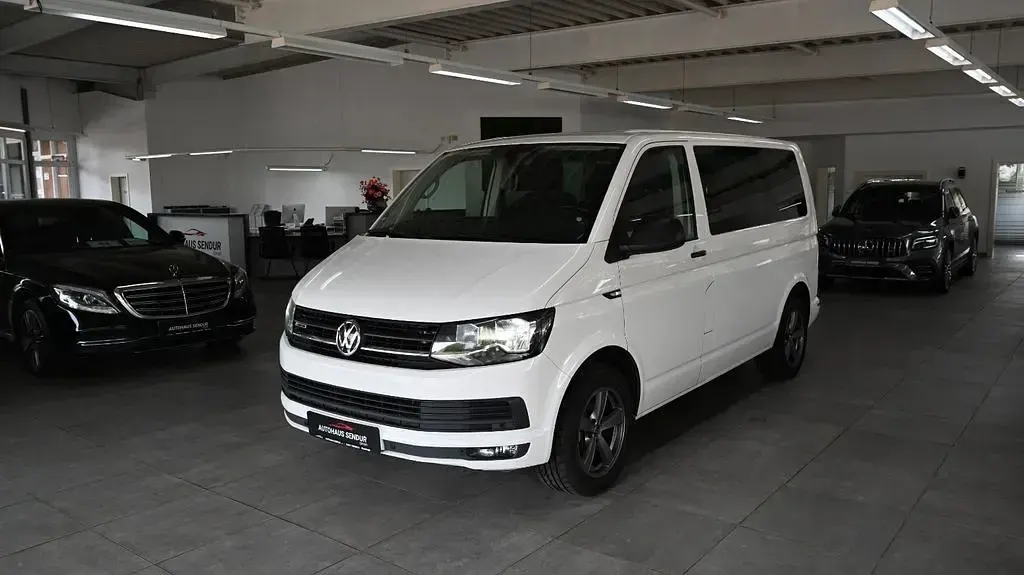 Gebraucht VW Multivan Trendline 150 PS (110 kW) 2016 Weiß Van / Kleinbus