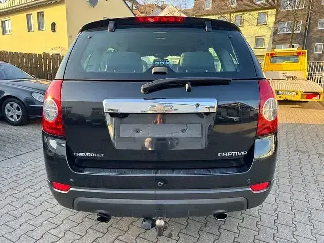Gebraucht Chevrolet Captiva LT 163 PS (119 kW) 2012 Schwarz SUV