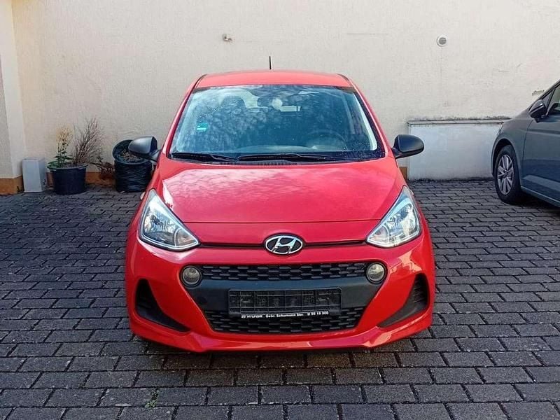 Rot Gebraucht 2018 Hyundai i10 Trend Kleinwagen | 7.000 € (Guter Preis) - Bild 1/4