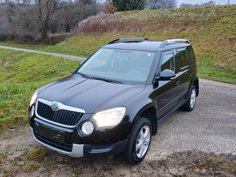 Schwarz Gebraucht 2012 Skoda Yeti SUV | 7.500 € (Fairer Preis) - Bild 1/4