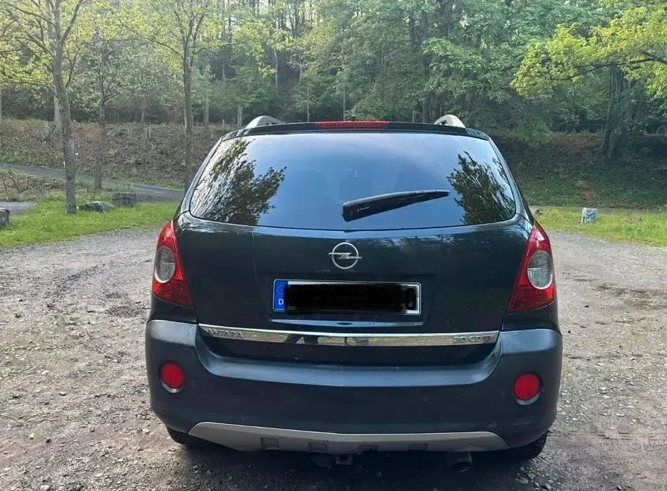 Używany Opel Antara Cosmo 150 KM (110 kW) 2010 Czarny SUV